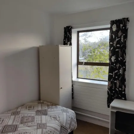 Cozy Shared Housing 3 Beds Shared Room Dublin *